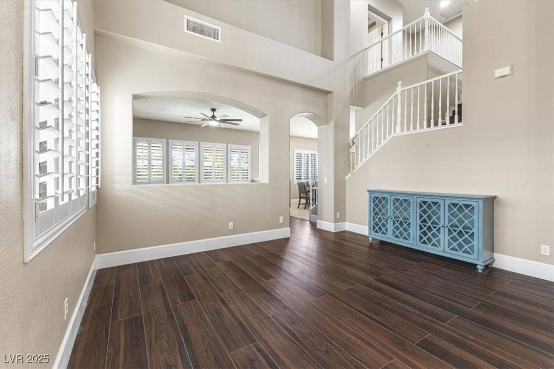 Las Vegas, NV 89149,5578 Holcomb Bridge Court