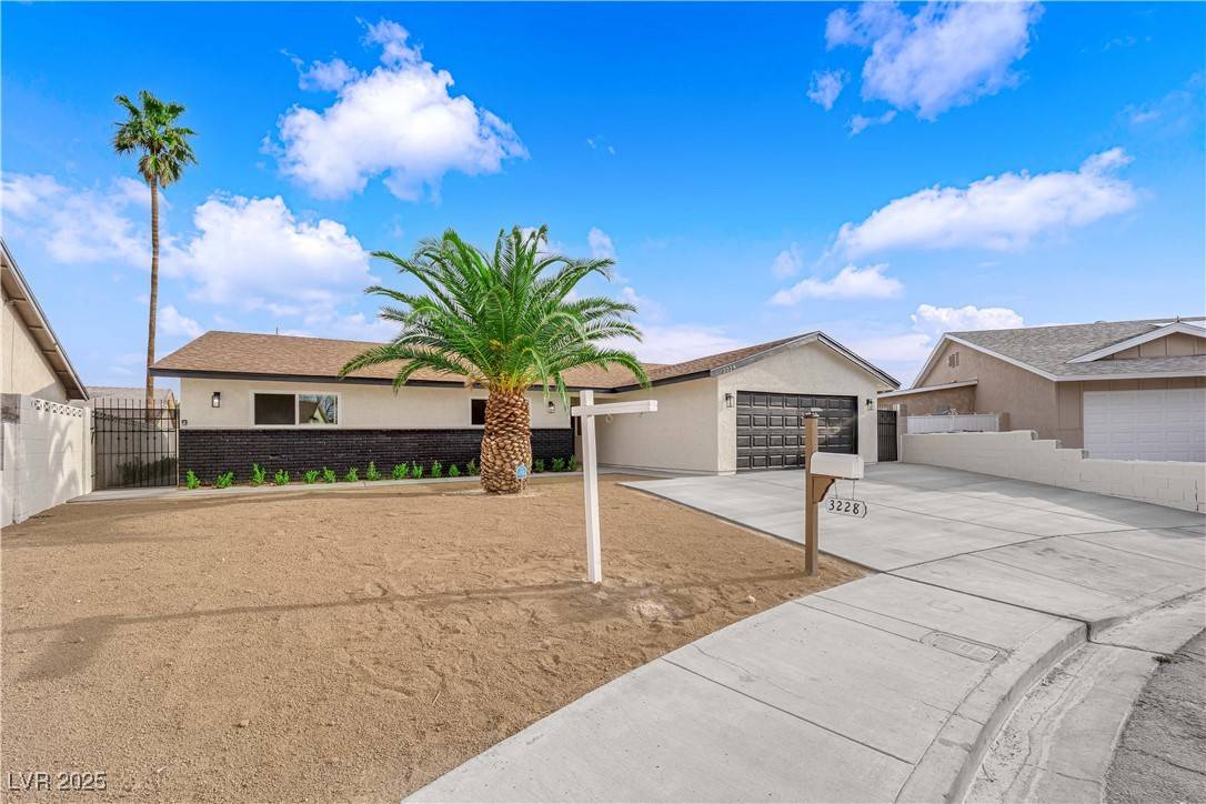 Las Vegas, NV 89121,3228 Robin Circle