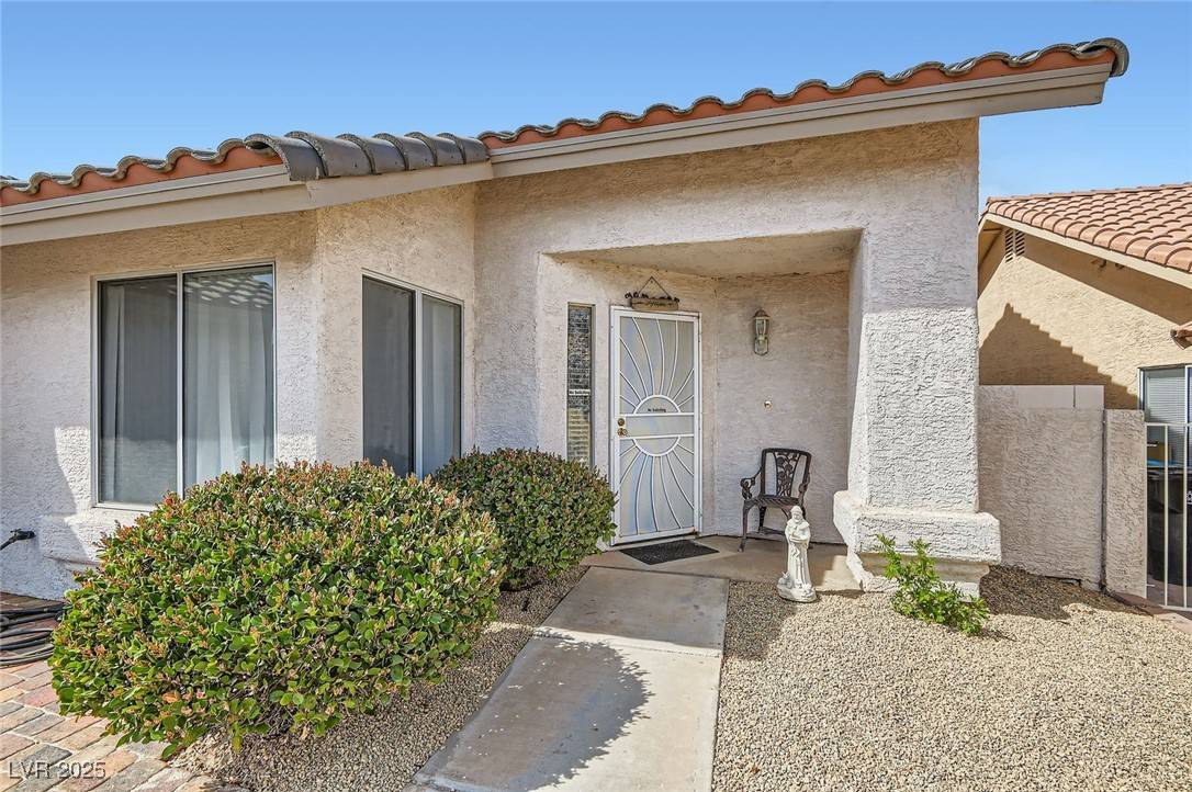 Henderson, NV 89002,841 Rusty Anchor Way