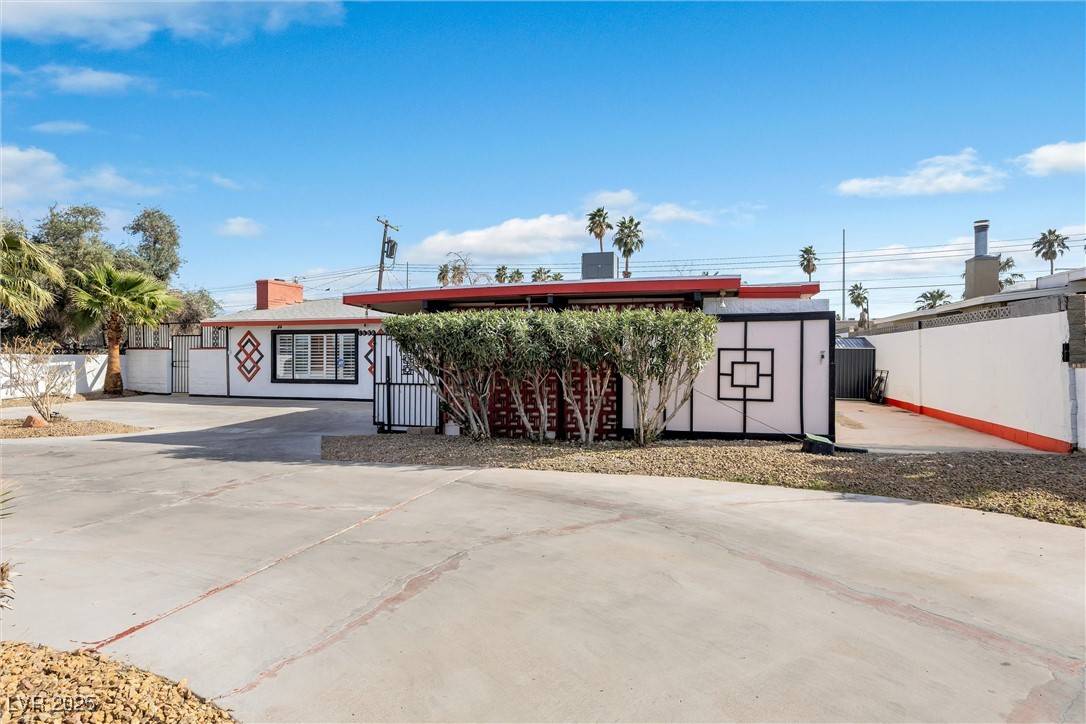Las Vegas, NV 89169,1589 Silver Mesa Way