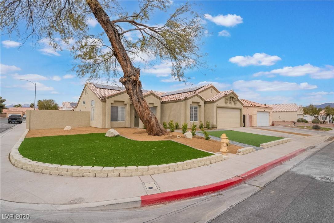 North Las Vegas, NV 89032,3713 Brentcove Drive