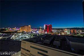 Las Vegas, NV 89109,2877 Paradise Road #2704