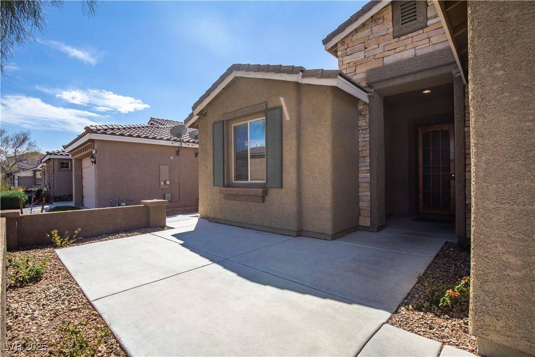 Henderson, NV 89014,703 Flaming Cliffs Court
