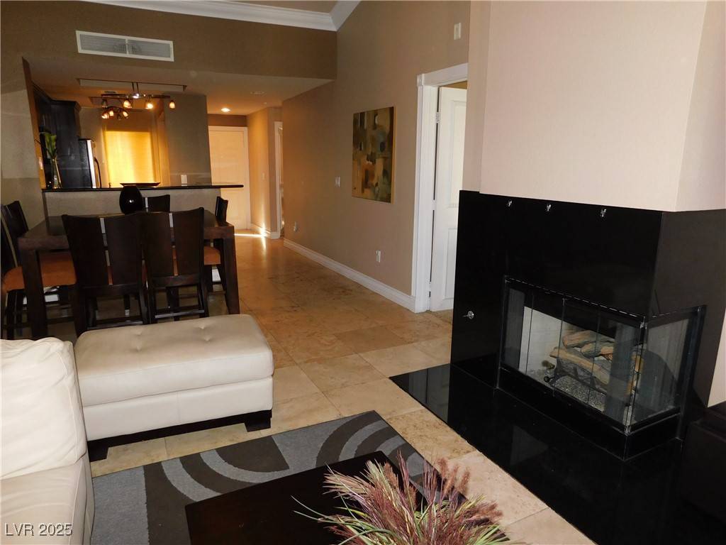 Las Vegas, NV 89169,260 E Flamingo Road #404