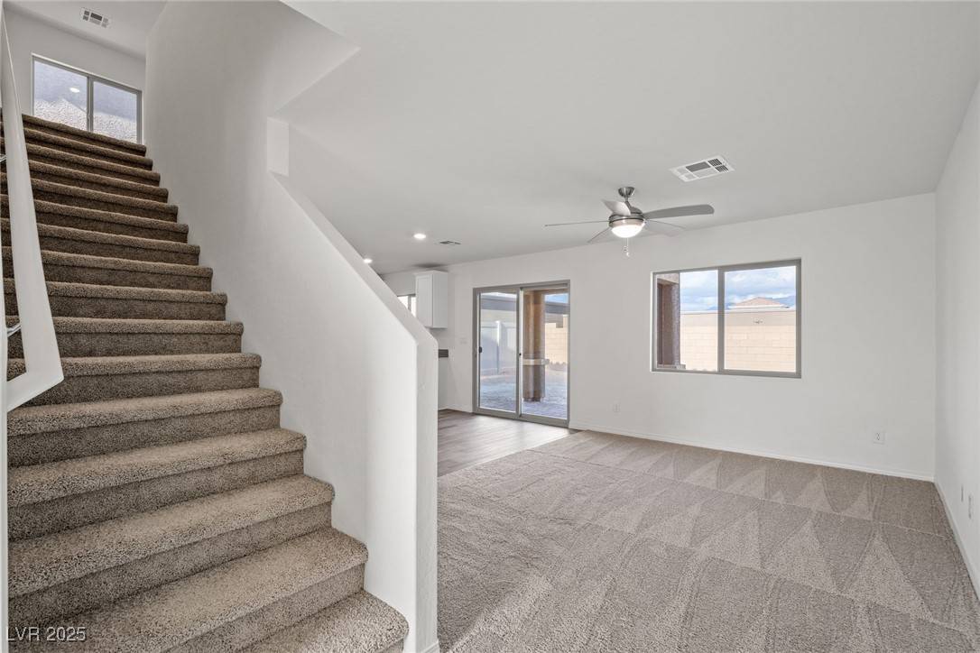 North Las Vegas, NV 89032,4216 Golden Sol Street