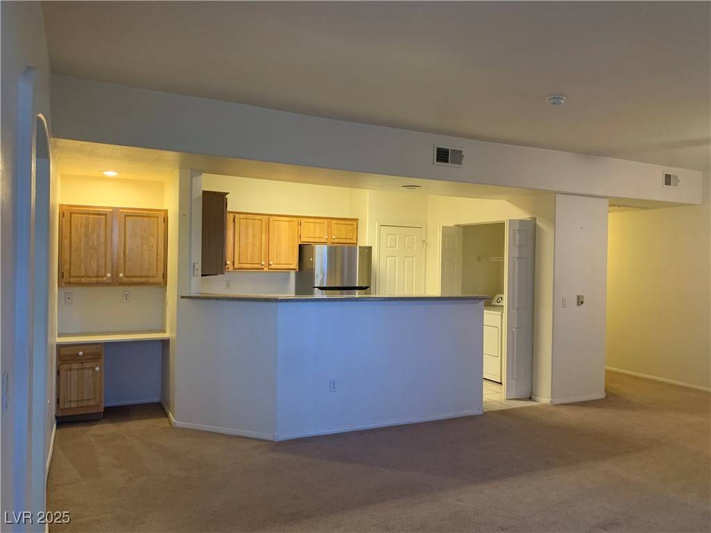 Las Vegas, NV 89113,8555 W Russell Road #1078