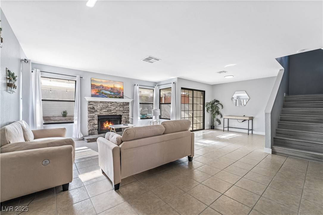 Henderson, NV 89014,2039 Waverly Circle