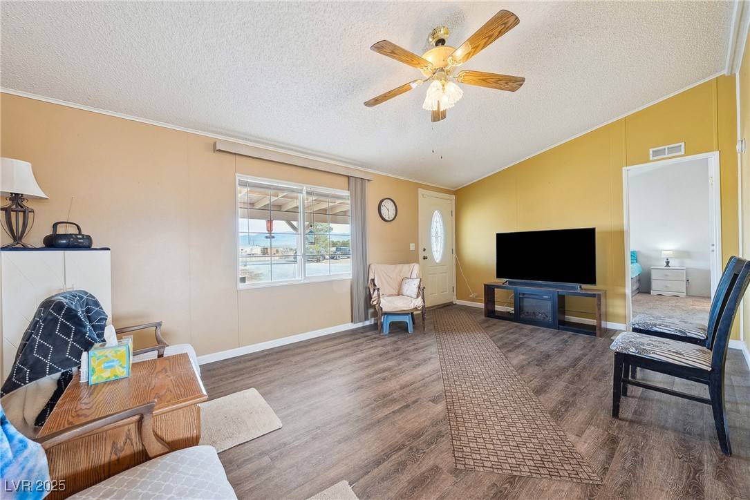 Pahrump, NV 89048,1341 Rancho View Drive