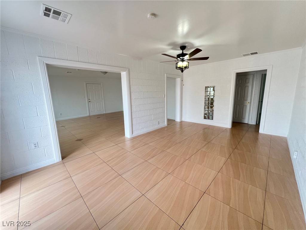 Las Vegas, NV 89107,524 Bedford Road