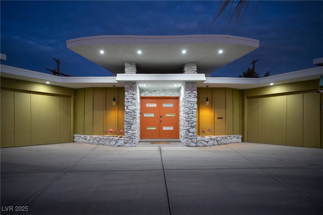 Las Vegas, NV 89169,3586 SPENCER Street