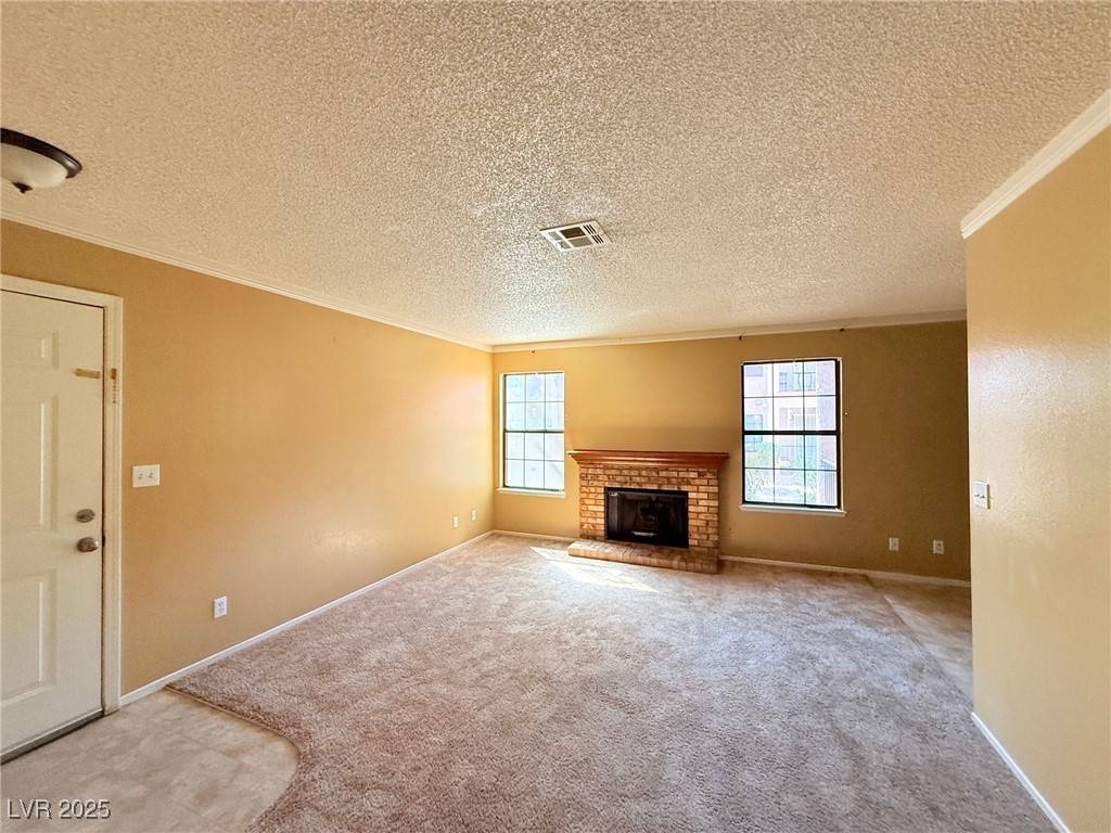 Las Vegas, NV 89103,5576 W Rochelle Avenue #38B