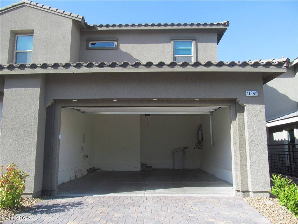 Las Vegas, NV 89138,11648 Bearpaw Meadow Avenue