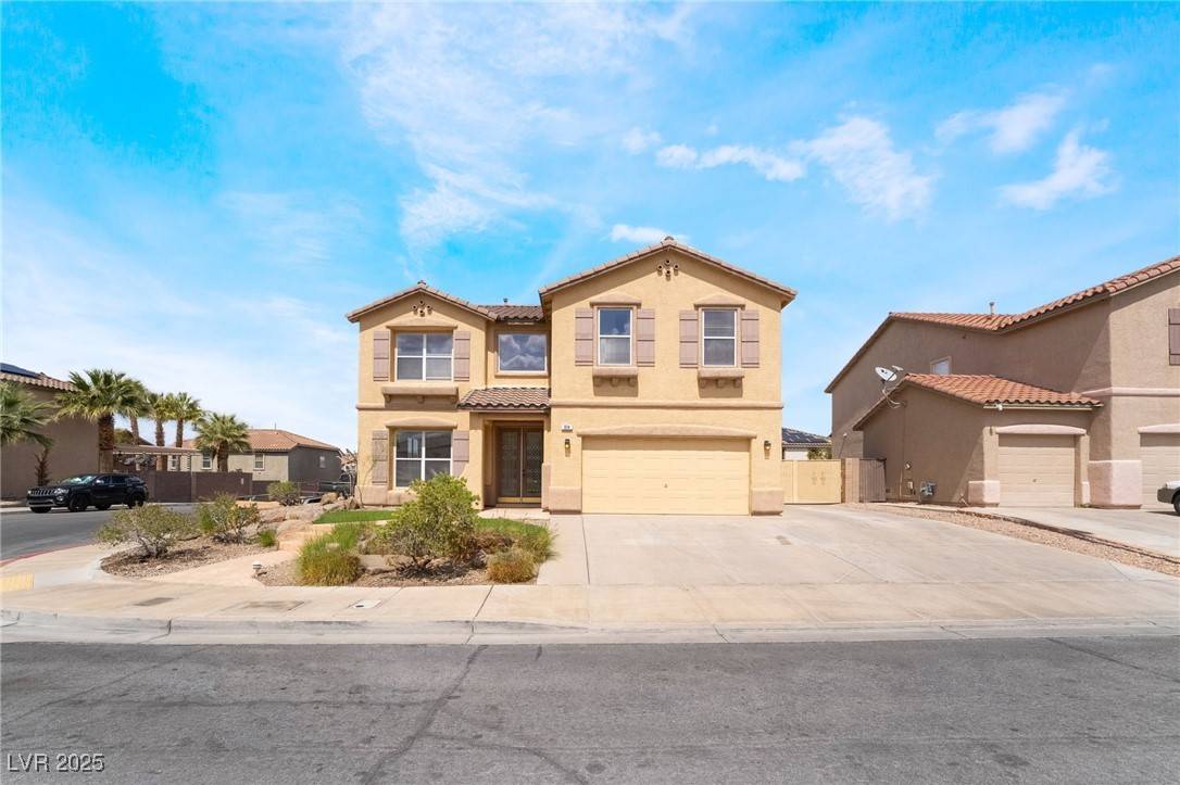 Henderson, NV 89015,824 Bussora Rose Drive