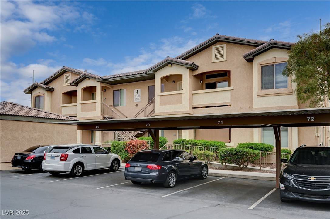 Las Vegas, NV 89113,8985 S Durango Drive #2014