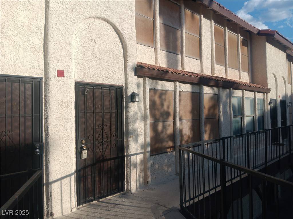Las Vegas, NV 89169,2080 Karen Avenue #B-41