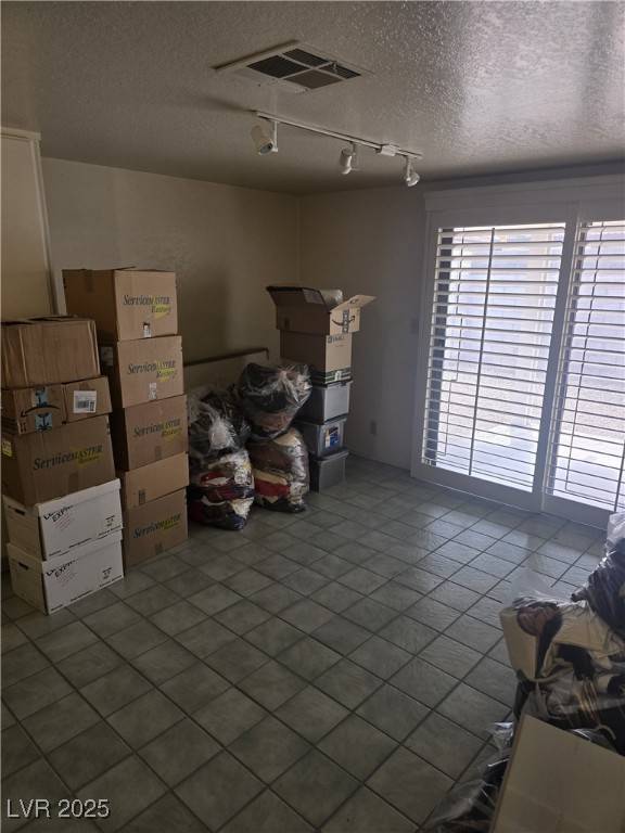 Las Vegas, NV 89121,3435 Don Miguel Drive
