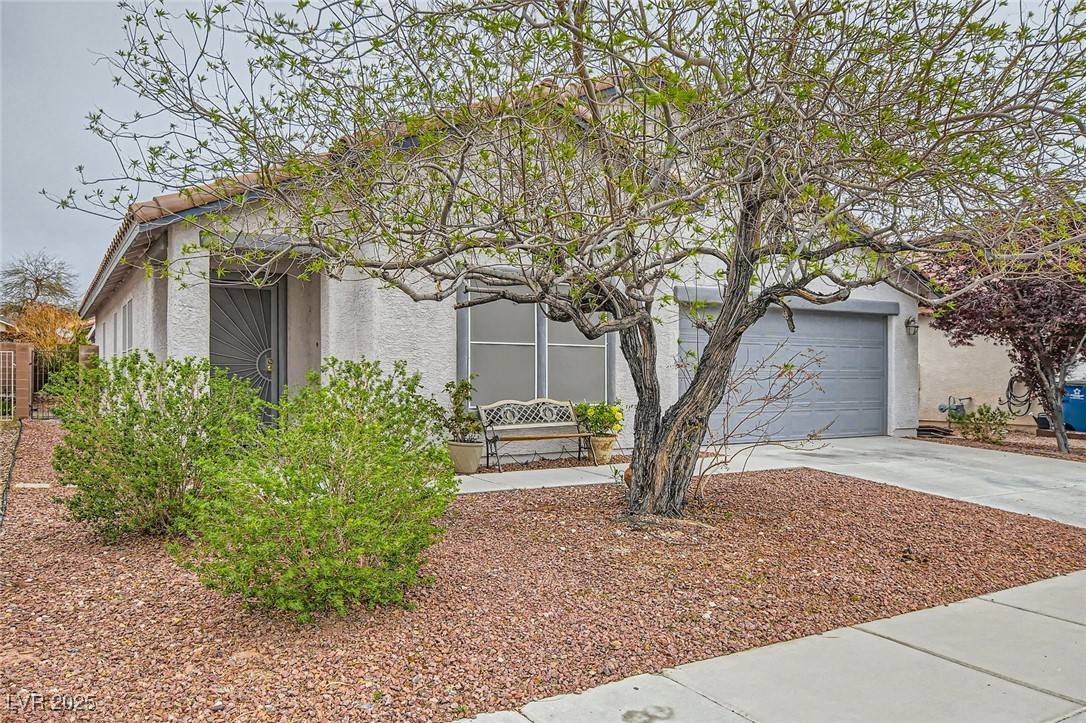 Las Vegas, NV 89131,5012 Naff Ridge Drive