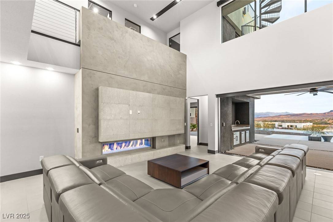 Henderson, NV 89011,12 Falling Canyon Court