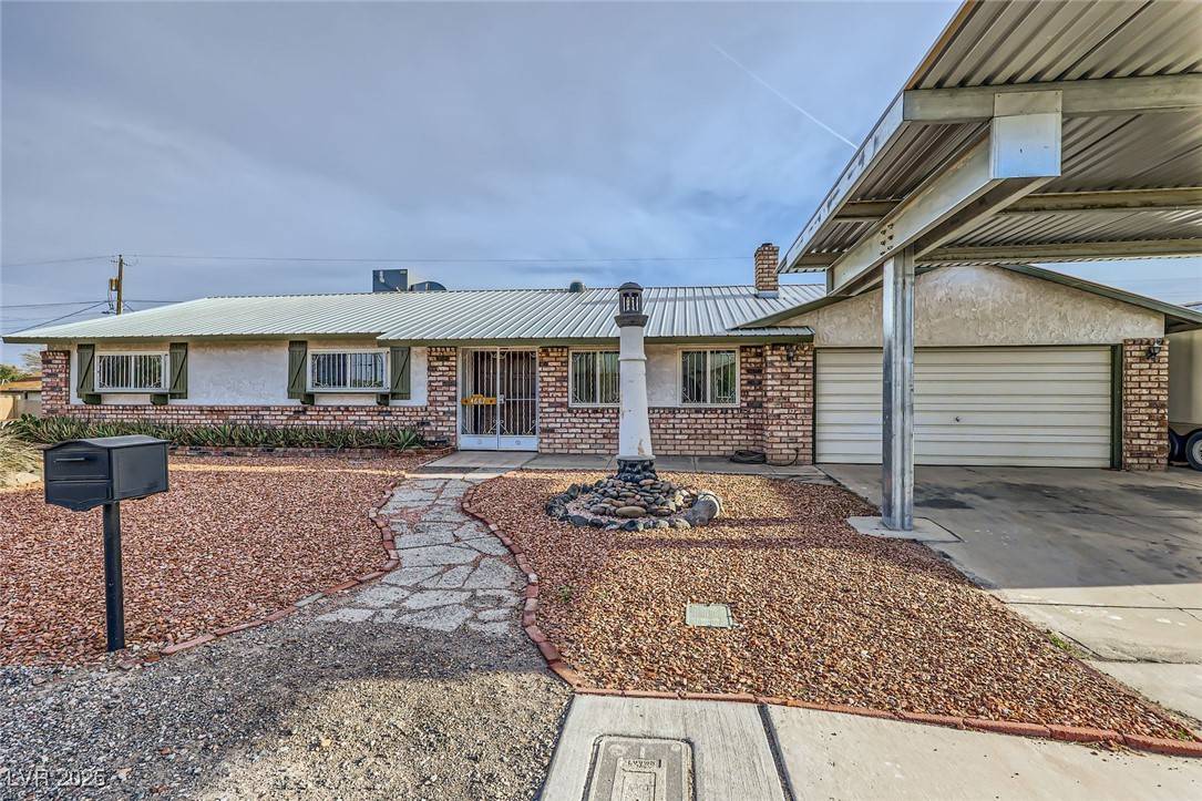 Las Vegas, NV 89104,4687 Welter Avenue