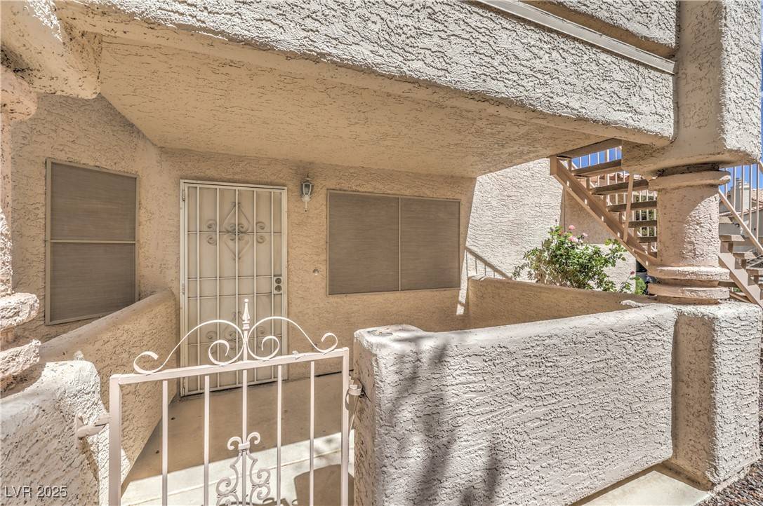 Las Vegas, NV 89128,925 Boulder Mesa Drive #101