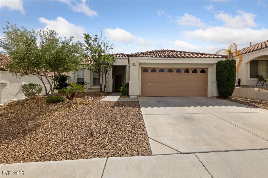 Henderson, NV 89012,274 Pear Meadow Street
