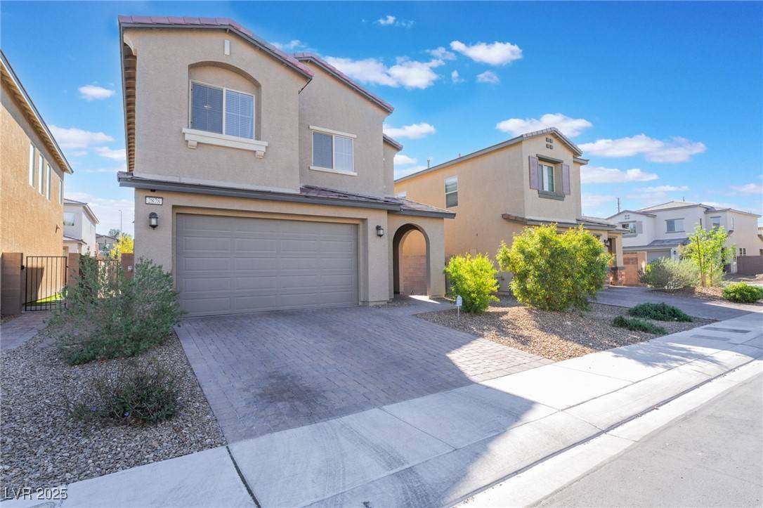 Las Vegas, NV 89142,2878 Chalk Mountain Court