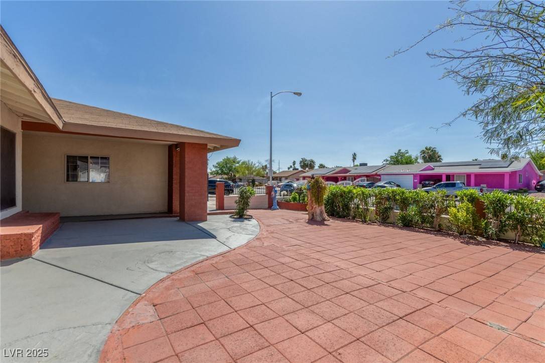 Las Vegas, NV 89119,2254 Florence Avenue
