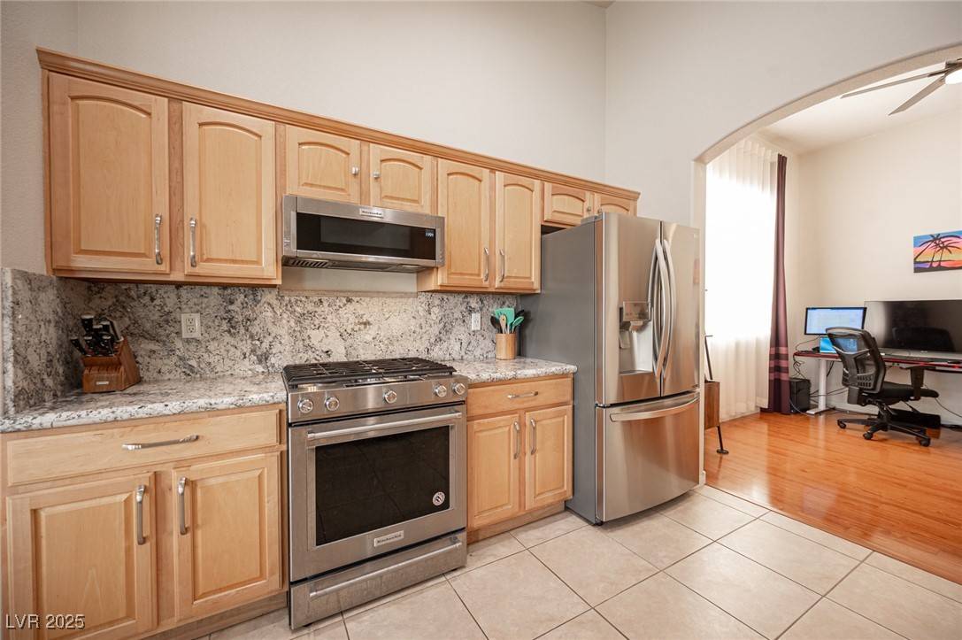 Las Vegas, NV 89122,3696 Waynesvill Street