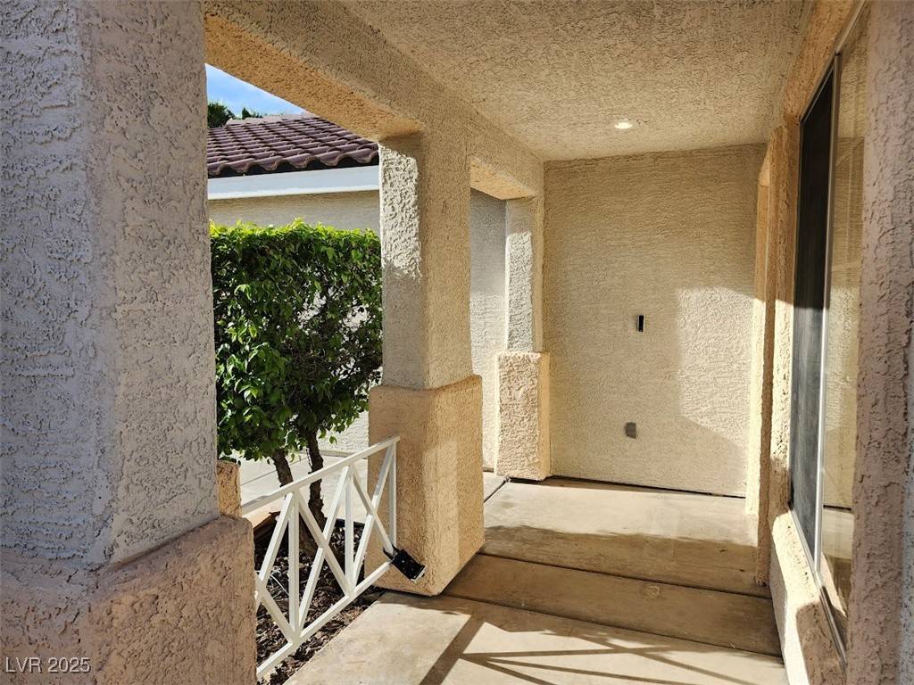 Las Vegas, NV 89130,5512 Morningcross Street