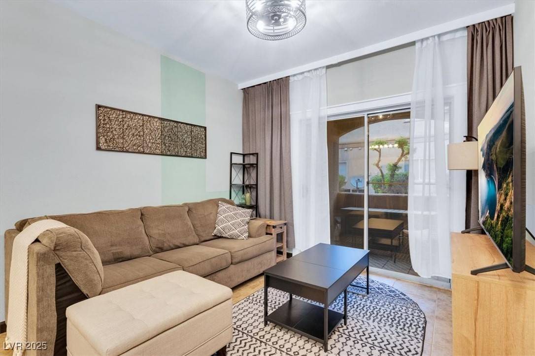Las Vegas, NV 89122,5751 E Hacienda Avenue #119