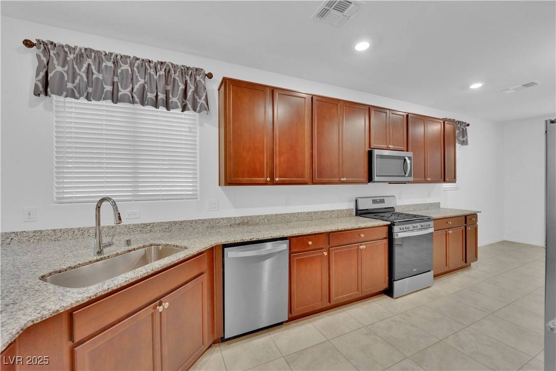 Las Vegas, NV 89178,9559 Barnsley Point Street