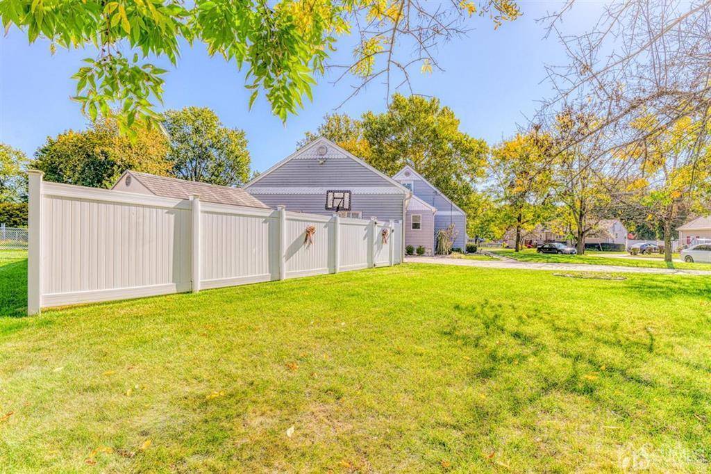 East Brunswick, NJ 08816,15 Richard RD