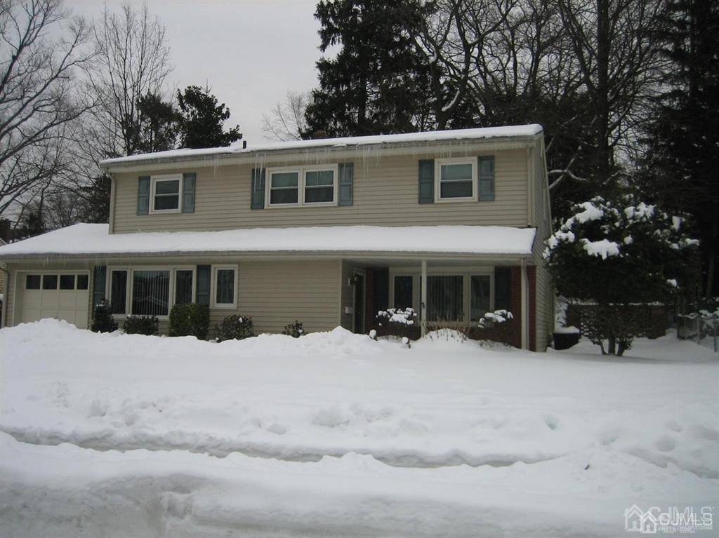 South River, NJ 08882,11 Hollywood ST