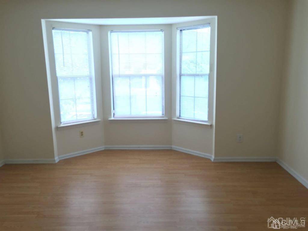 East Brunswick, NJ 07733,439 Meade CT