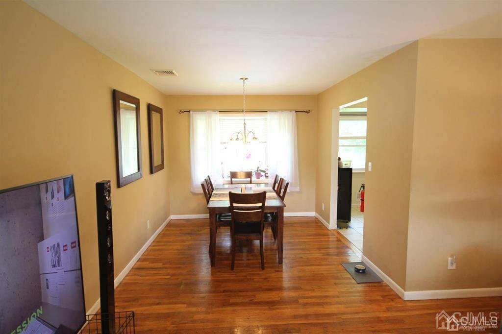 Newton Town, NJ 07860,5 Kory RD