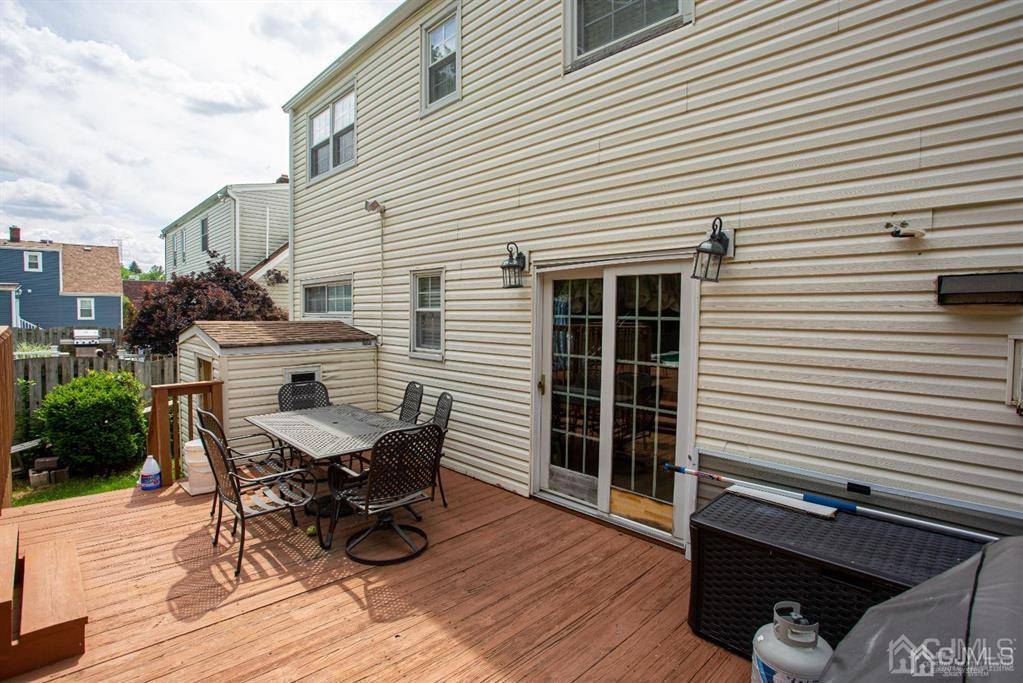 South Amboy, NJ 08879,5 Barkalow ST