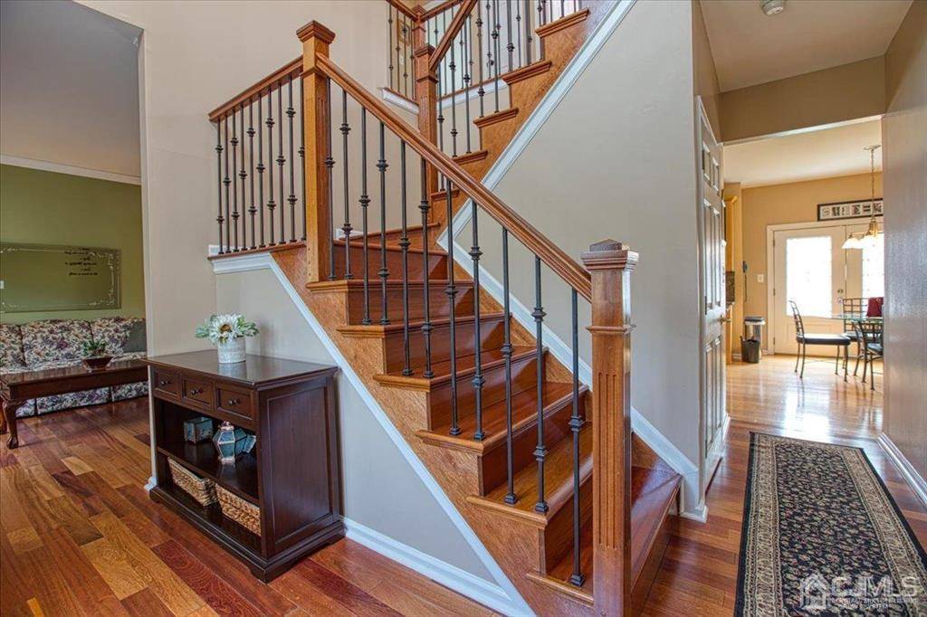 South River, NJ 08882,64 Lark DR