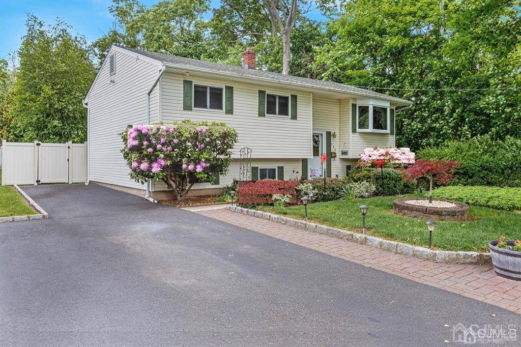 Middlesex, NJ 08846,136 Lee DR