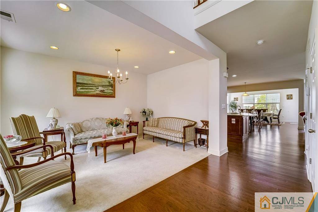 Monroe, NJ 08831,4 Flagstone DR