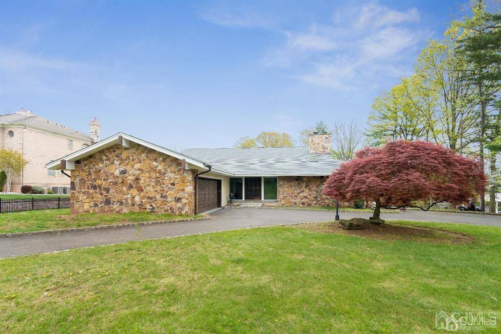 Colonia, NJ 07067,72 Harrow DR