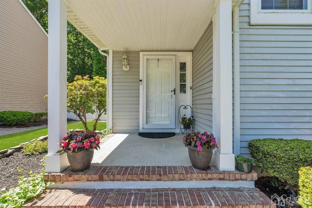 Howell, NJ 07731,7 Spruce Hollow DR