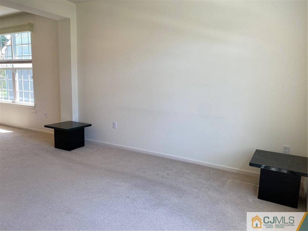 South Brunswick, NJ 08810,5 Pine Hill CT