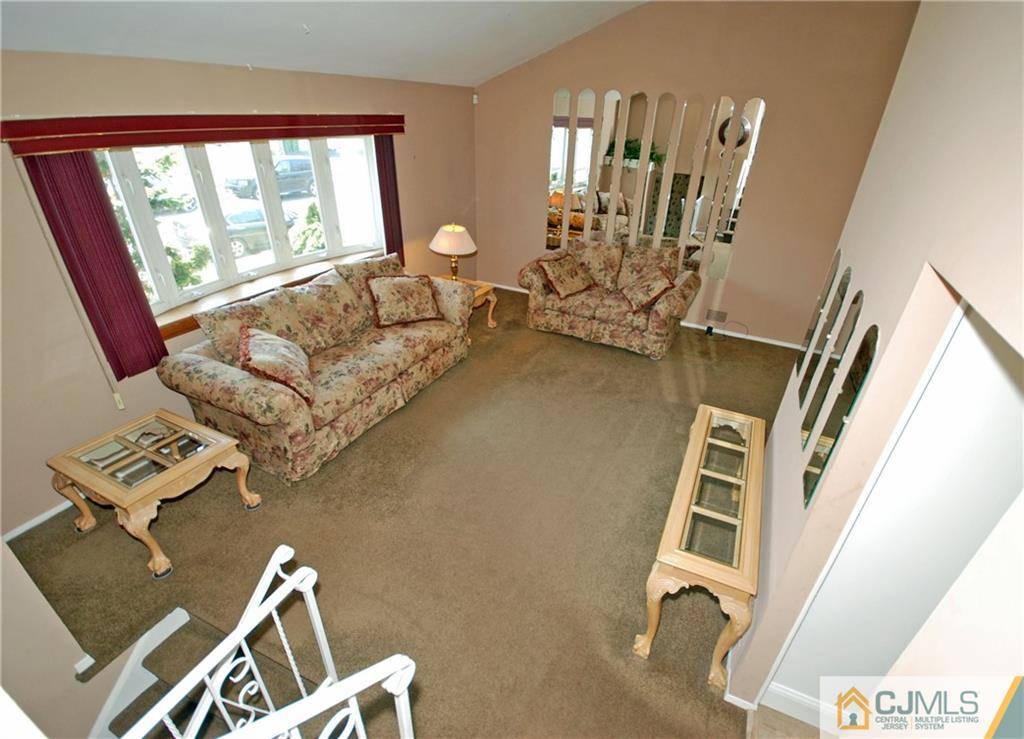 Edison, NJ 08817,25 Barlow RD