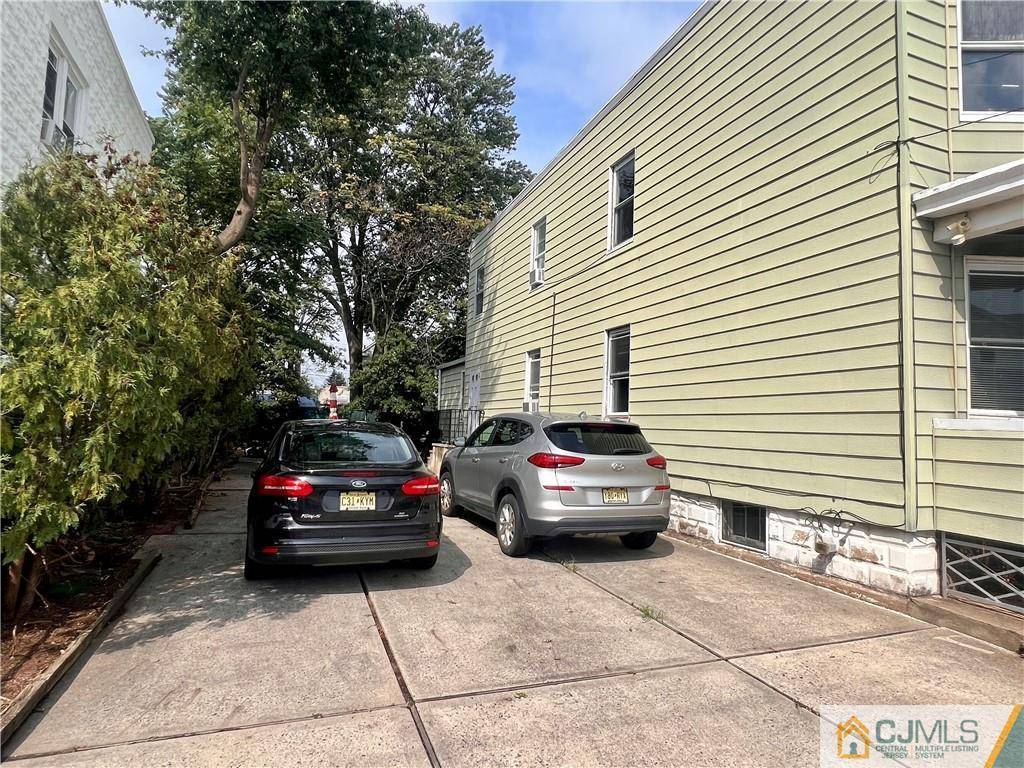 Carteret, NJ 07008,53 Thornal ST