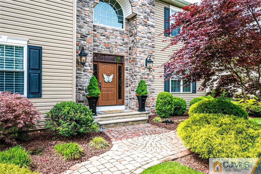Monroe, NJ 08831,3 Arlene DR