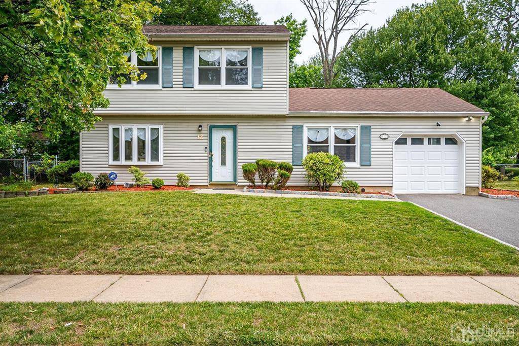 Edison, NJ 08820,12 Netherwood CIR