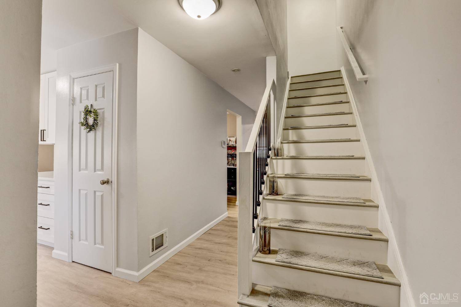 Fords, NJ 08863,59 Heritage LN