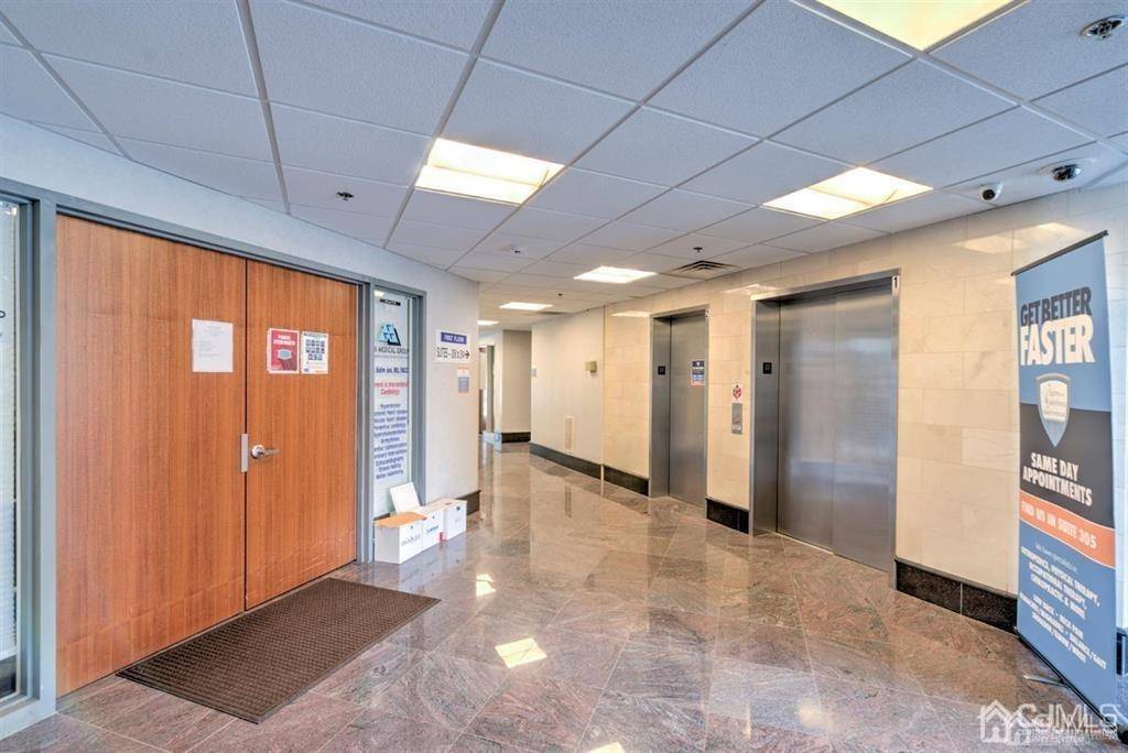 Old Bridge, NJ 08857,300 Perrine RD #325/6