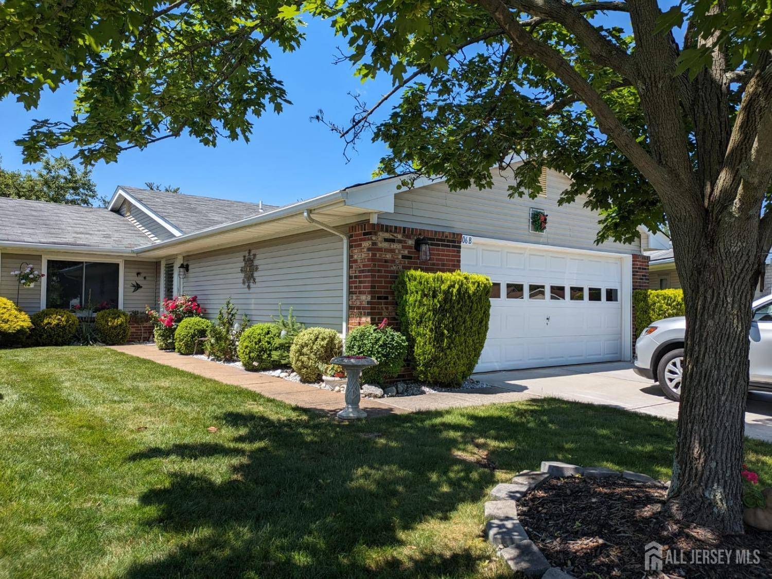 Monroe, NJ 08831,606-B Madison DR