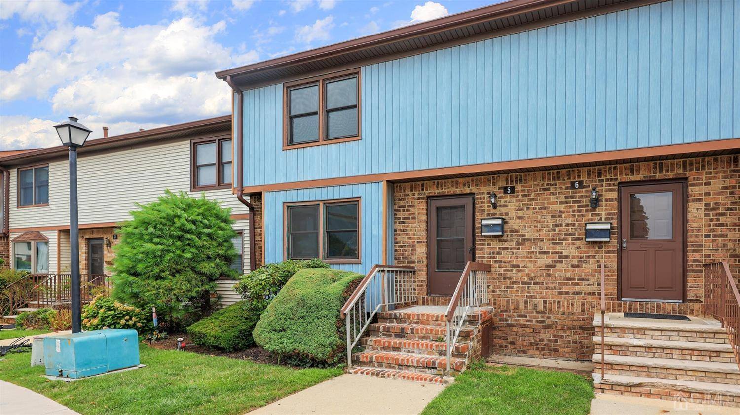 Woodbridge Proper, NJ 07095,5 Highview DR